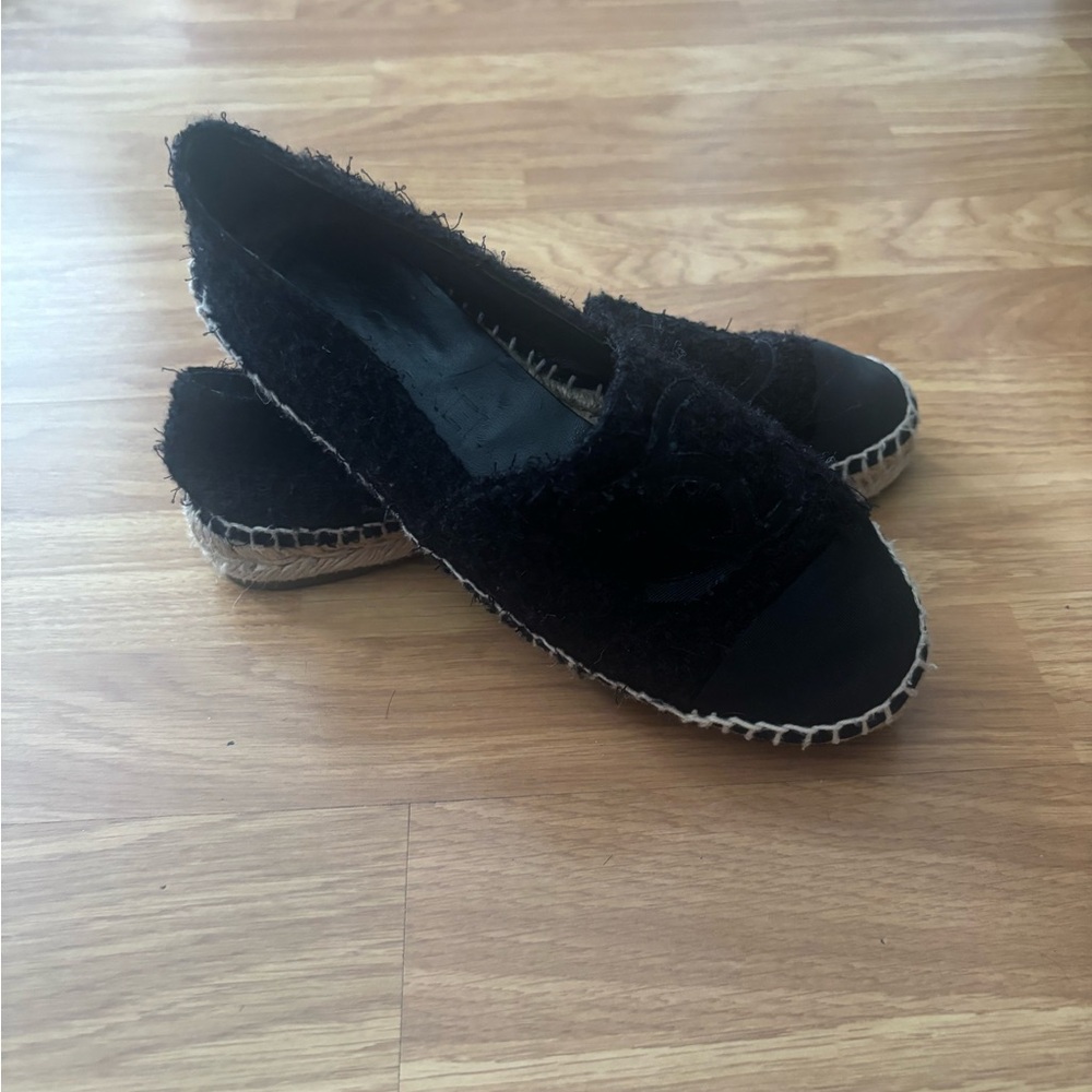 Chanel Pre-Fall 2017 Black CC Espadrilles Size 37